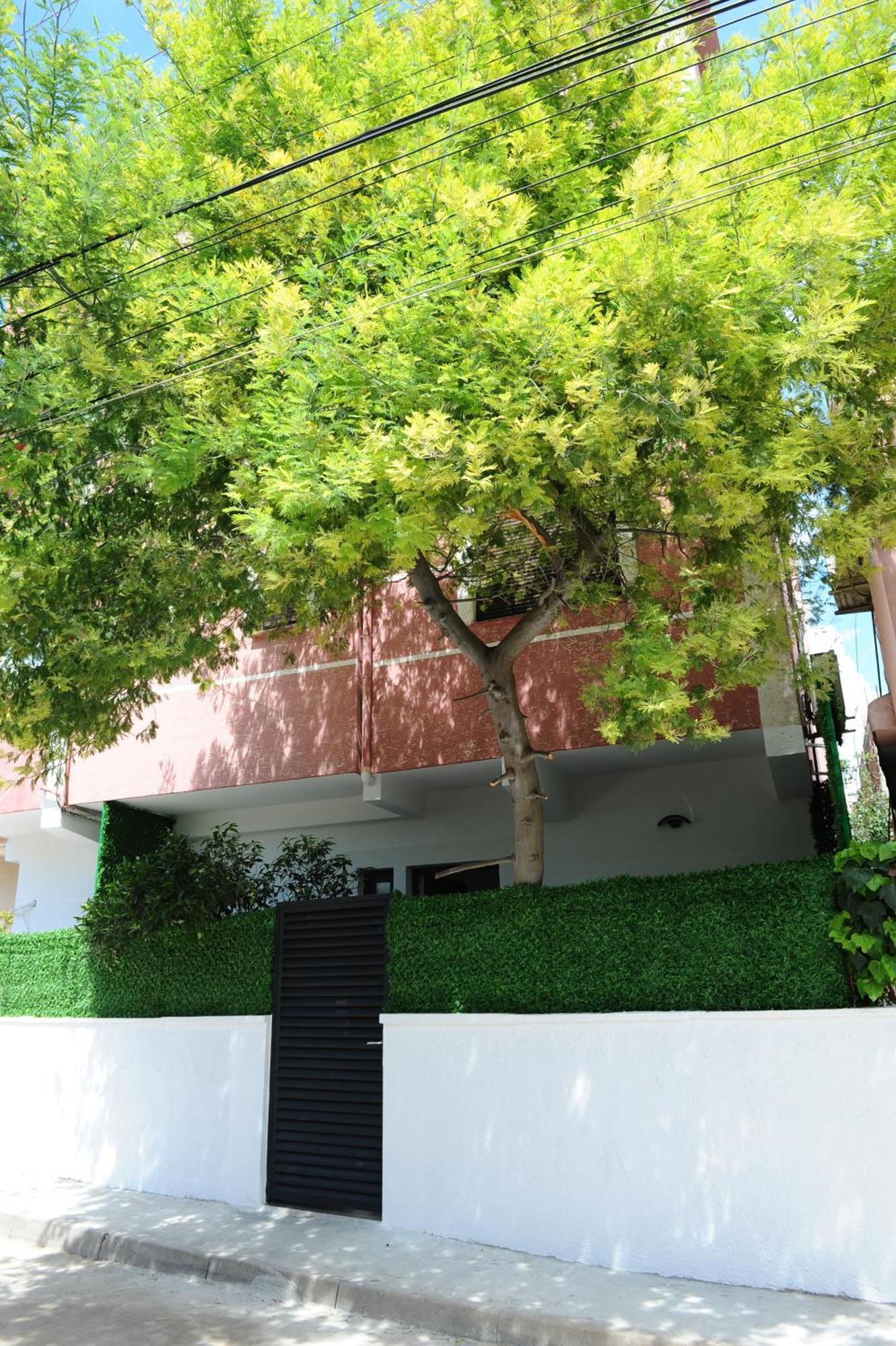 New Boulevard Inn Tirana Exterior photo